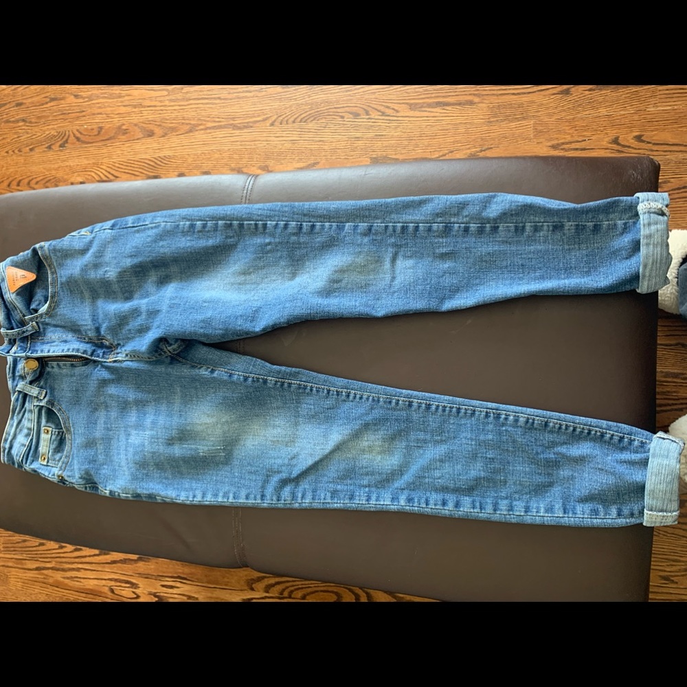 Ladies new jeans. Never worn